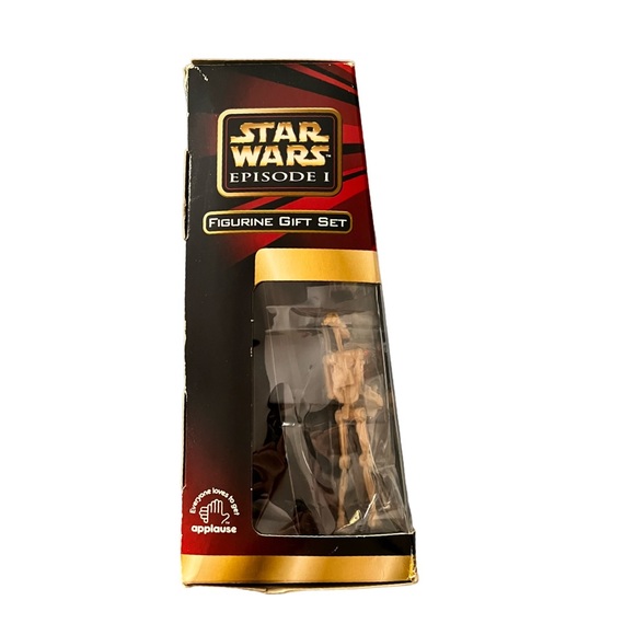 NIB, Star Wars Episode 1, Figurine Gift Set. Includes Theed Hangar Background. - Picture 5 of 9